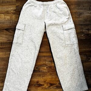 Aritzia TNA Gray Cargo Sweatpants